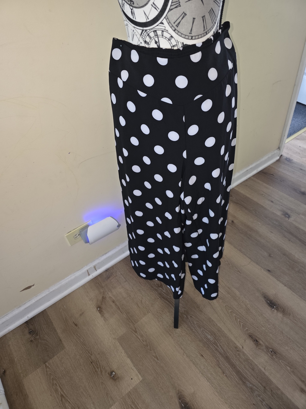 Black and White Polka Dot Capri Pants
